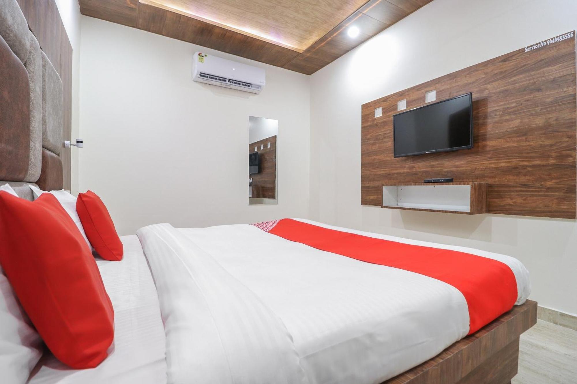 Oyo Flagship Hotel Ambani Zirakpur Zewnętrze zdjęcie